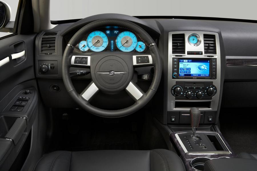  Chrysler 300C S6 2010 года  (фото 6 из 6)